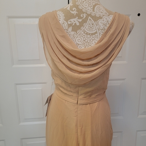 NWT neutral female dress with chiffon cowl back, cups and slit floor length - Picture 4 of 6